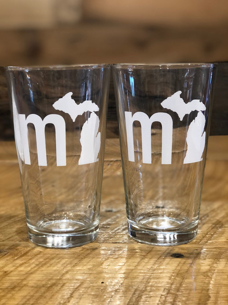 Load image into Gallery viewer, mi State of Mind Drinkware mi Pint Glasses - Set of 2
