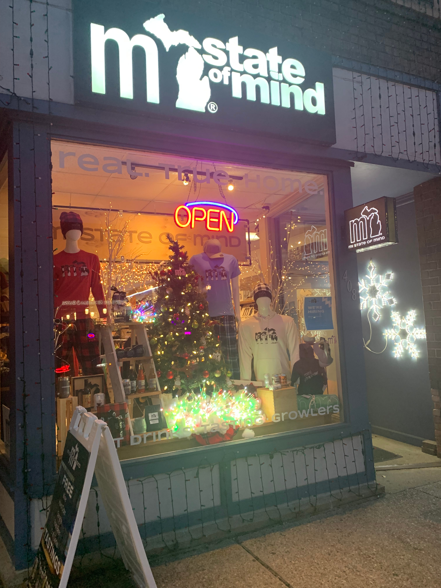 Winter at the store, scene 2